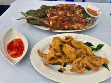 Večeře v Kota Kinabalu